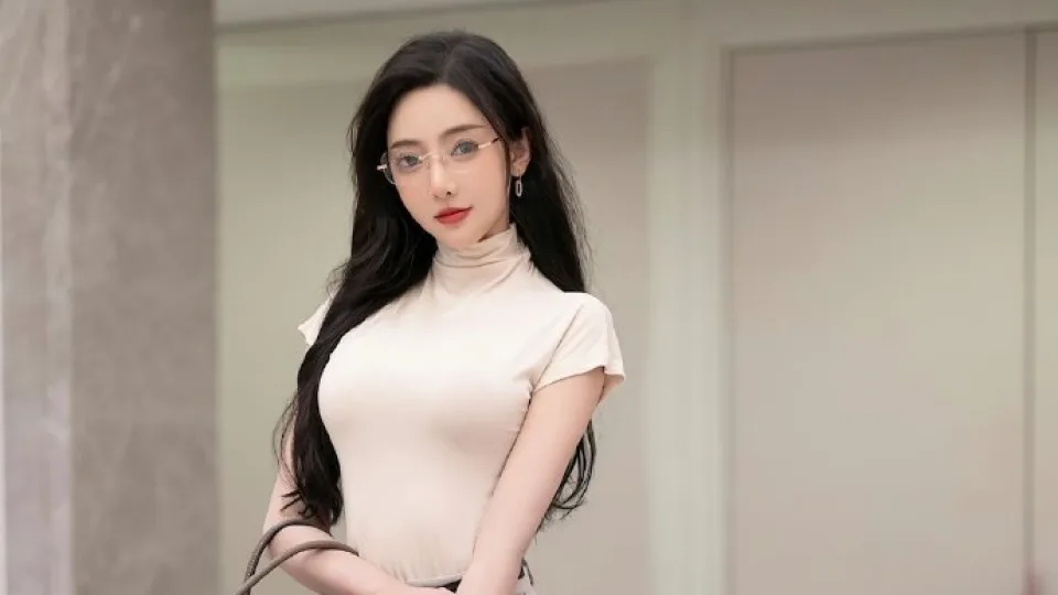 原创特色视频投稿第一站、糖心vlog每日挑战、原创精选视频：转场与字幕视频观察｜九九精品火热视频播放预览封面